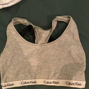 3 calvin klein bras